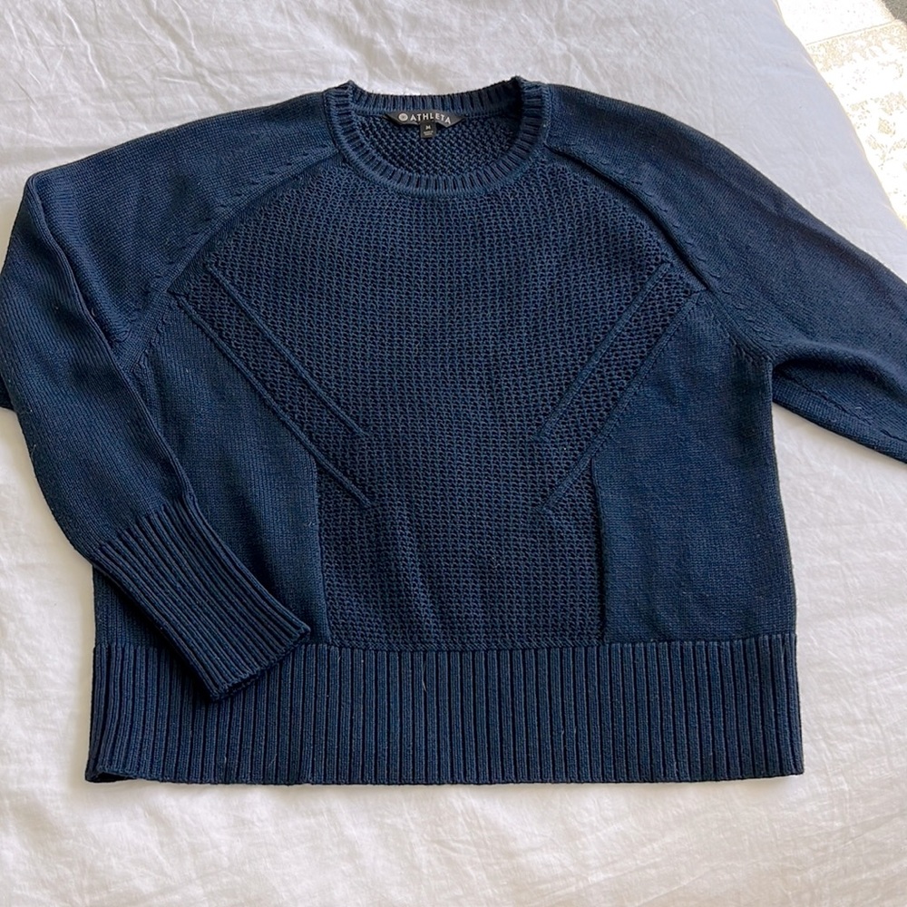 Athleta navy sweater size Medium